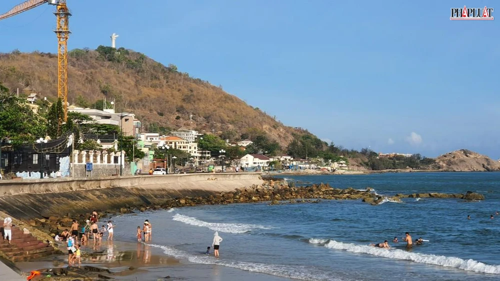 Việc rà soát với mục đích để các bãi tắm công cộng hay kinh doanh dịch vụ hoạt động hiệu quả, đúng quy định-Ảnh:TK