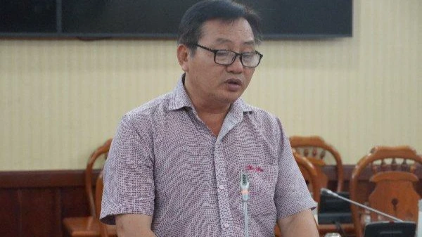 Ông Nguyễn Văn Lên trong buổi họp mới đây báo cáo tình hình và đề xuất hướng xử lý số hàng tồn kho sau chống dịch. Ảnh:TK