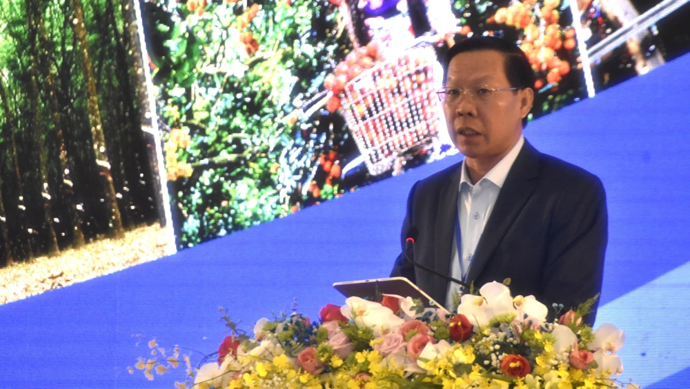 Ông Phan Văn Mãi, chủ tịch UBND TP.HCM tại hội nghị. Ảnh: MT
