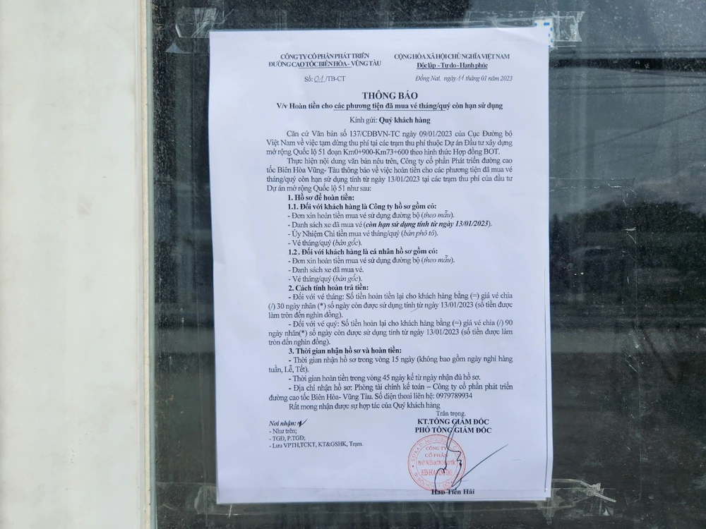 Thông báo của công ty BVEC về việc hoàn tiền cho doanh nghiệp, người dân đã mua vé tháng/quý còn hạn sử dụng từ 13-1. Ảnh: TK