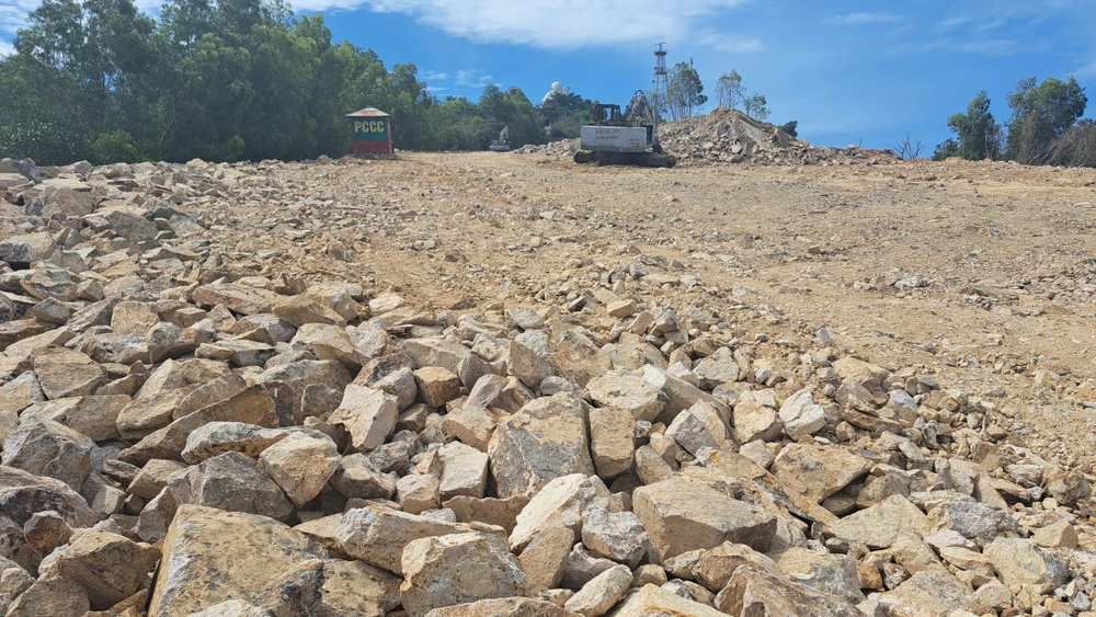 Hiện trạng việc khu đất san gạt. Ảnh:NN