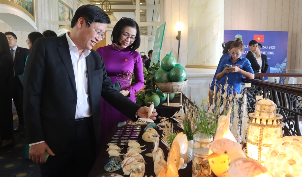 Ông Lê Ngọc Khánh