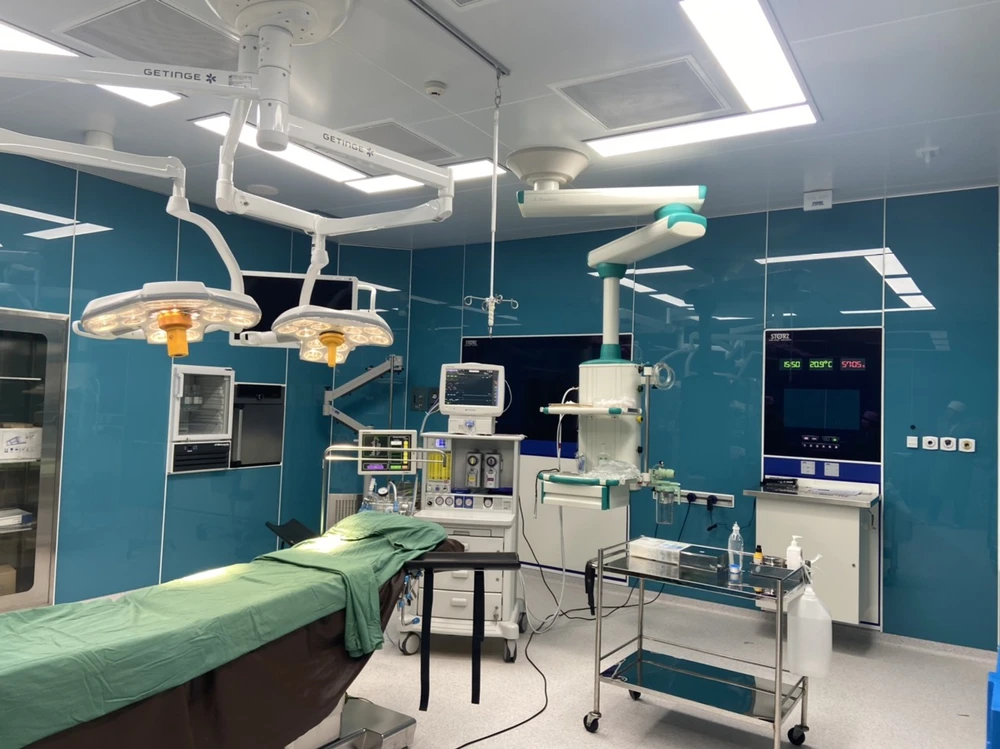 phòng mổ Hybrid