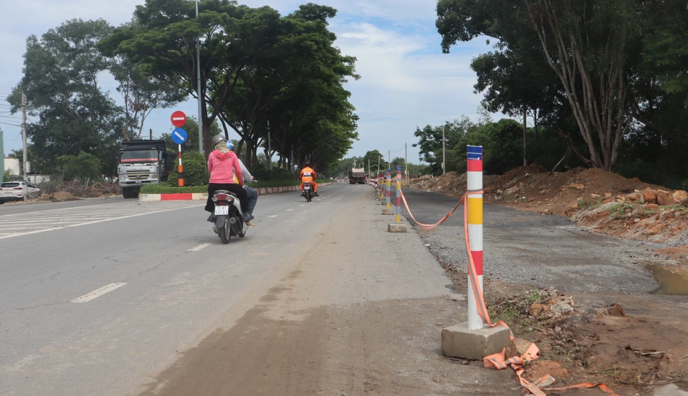 Đoạn qua xã Long Sơn đang triển khai mở rộng. Ảnh: TK