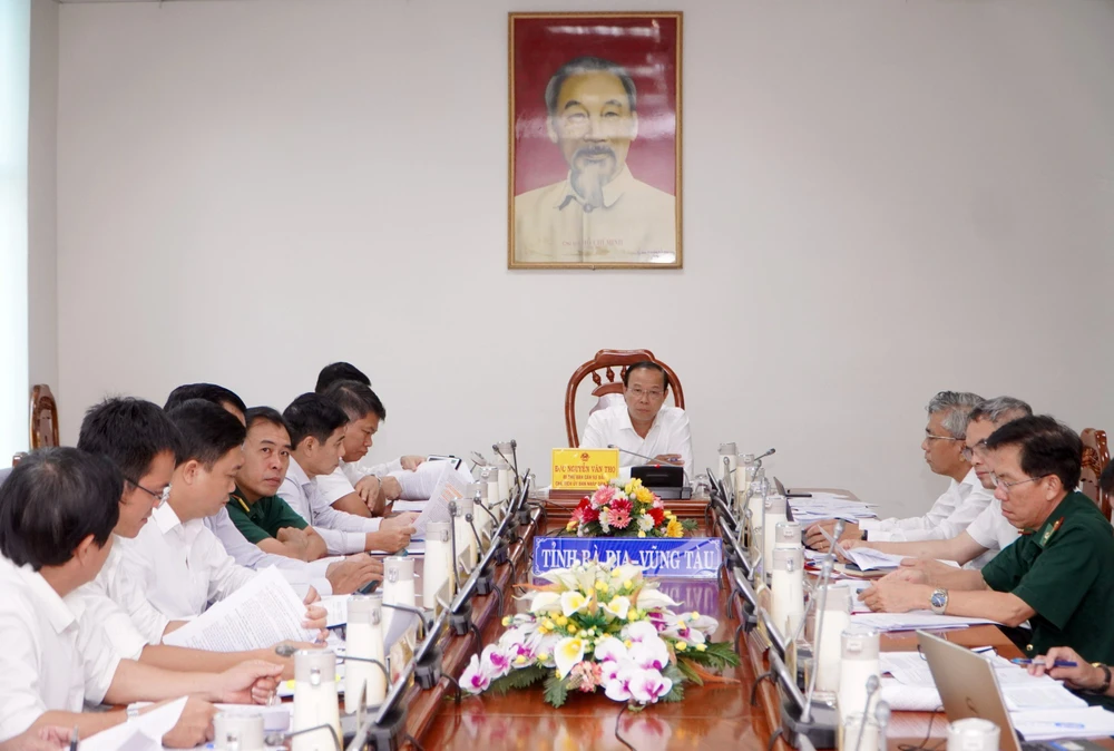 Ông Nguyễn Văn Thọ, Chủ tịch UBND tỉnh Bà Rịa-Vũng Tàu chủ trì cuộc họp chiều 7-9. Ảnh: TK