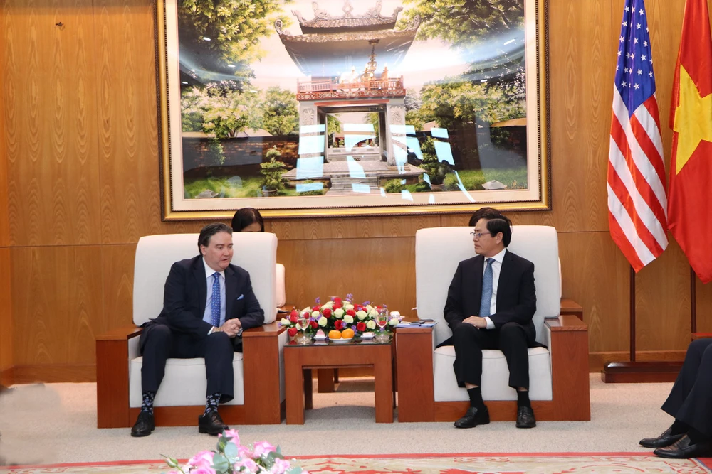 Bí thư Tỉnh ủy Bà Rịa- Vũng Tàu Phạm Viết Thanh đã có buổi tiếp, làm việc với ông Marc E. Knapper, Đại sứ Mỹ tại Việt Nam