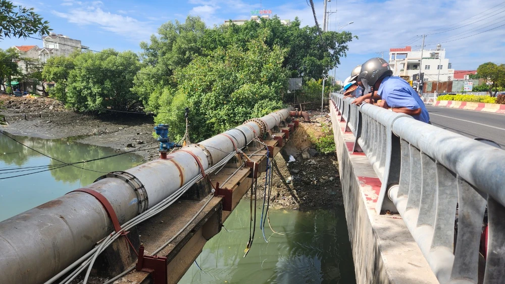 Vũng Tàu: Phát hiện một thanh niên tử vong trong tư thế treo cổ tại cầu Rạch Bà