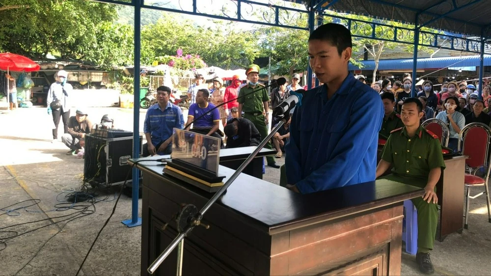 Côn Đảo: Nhân viên 83 lần làm giả xác nhận chuyển khoản để chiếm đoạt 270 triệu đồng của chủ quán