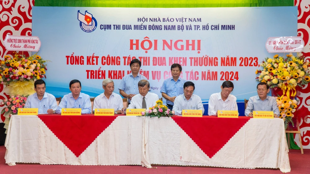 Tổng kết Cụm thi đua các Hội Nhà báo miền Đông Nam Bộ và TP.HCM năm 2023