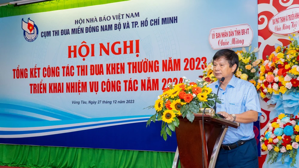 ong-tran-trong-dung-pho-chu-tich-hoi-nha-bao-viet-nam-8447.jpg