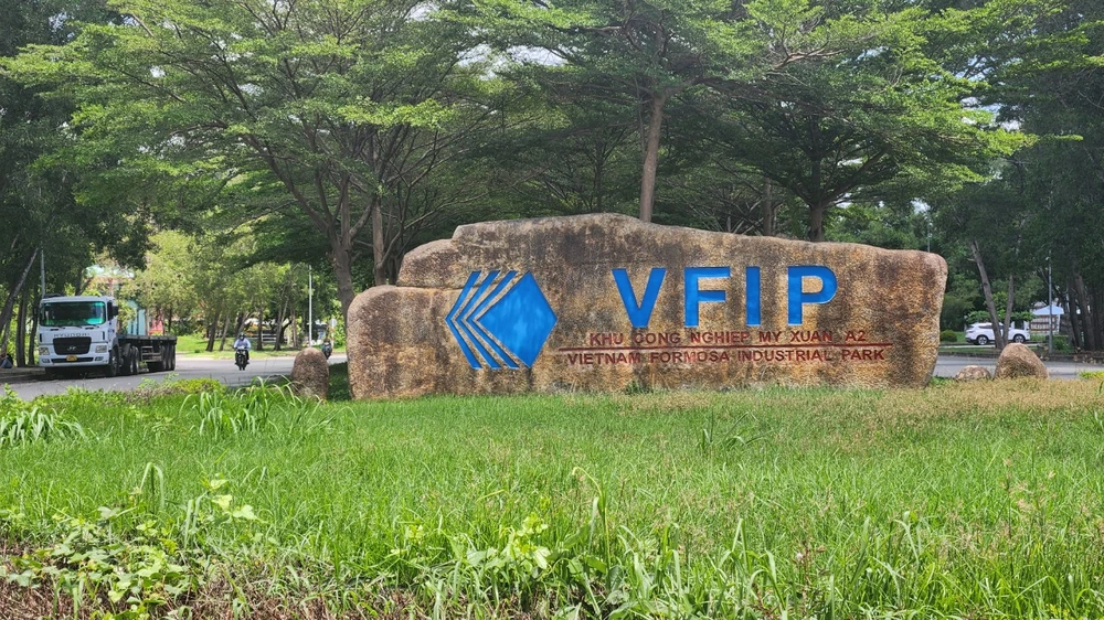 Chủ đầu tư hạ tầng nợ hơn 23 tỉ, buộc phải giảm 60% áp lực và lượng nước vào KCN Mỹ Xuân A2