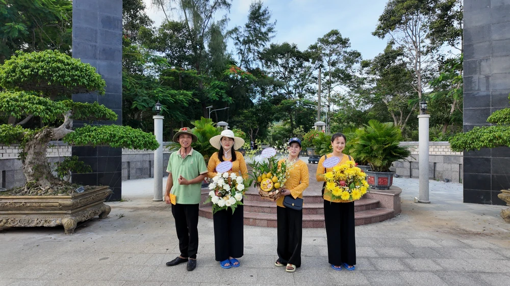 “Nói không với hoạt động cúng đốt hàng mã” tại nhiều di tích ở Côn Đảo