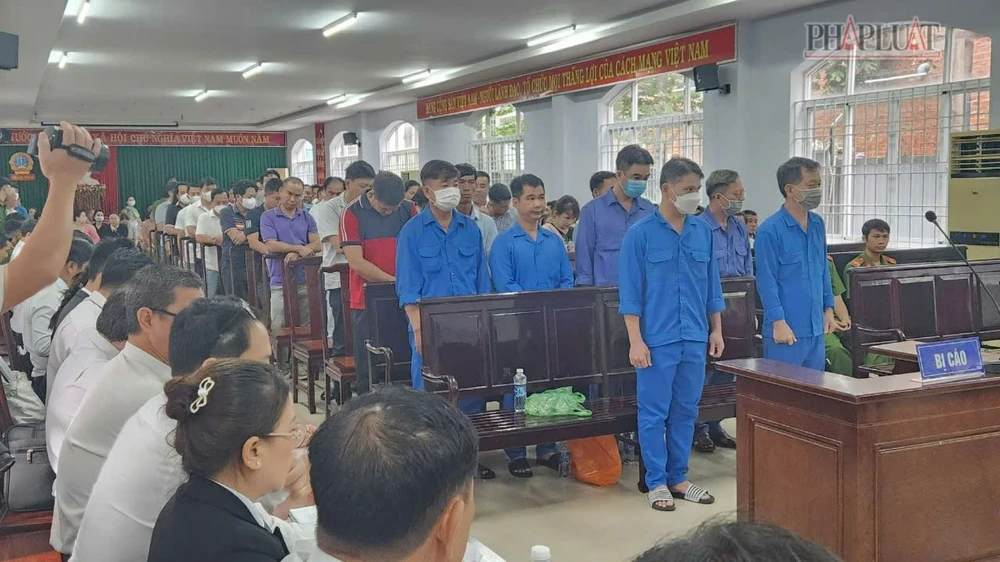 Bà Rịa- Vũng Tàu: Hoãn xử vụ 56 bị cáo đưa, nhận hối lộ vì vắng mặt một số bị cáo