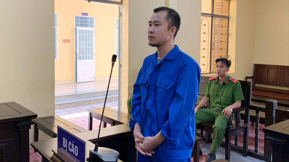 Lĩnh án vì giả giấy tờ đặt cọc với chủ đất cũ để lừa người mua sau