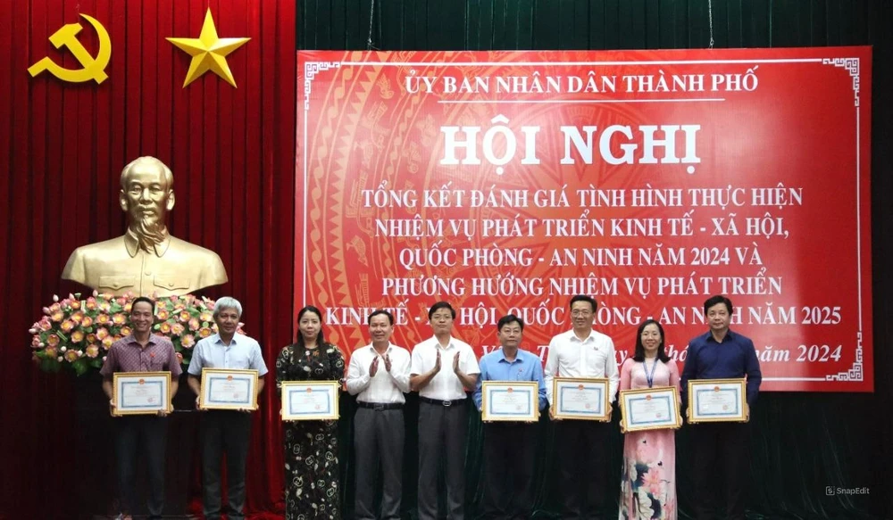 Thu-hoi-dat-cong .jpg