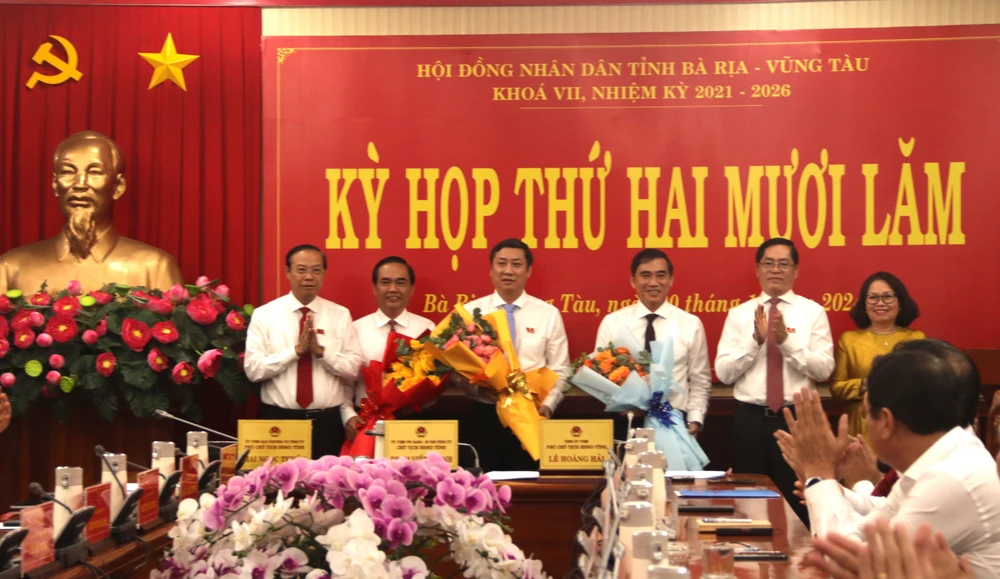 Bà Rịa – Vũng Tàu thông qua 3 nghị quyết về công tác cán bộ