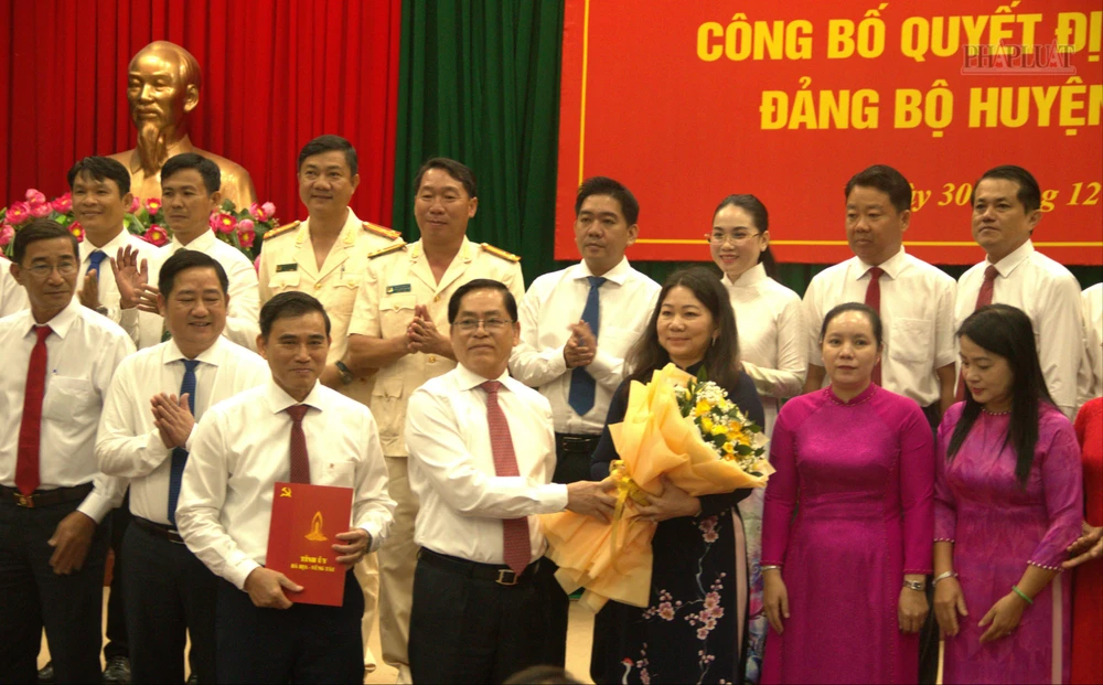 Chỉ định Giám đốc Sở GTVT làm Bí thư huyện Long Đất