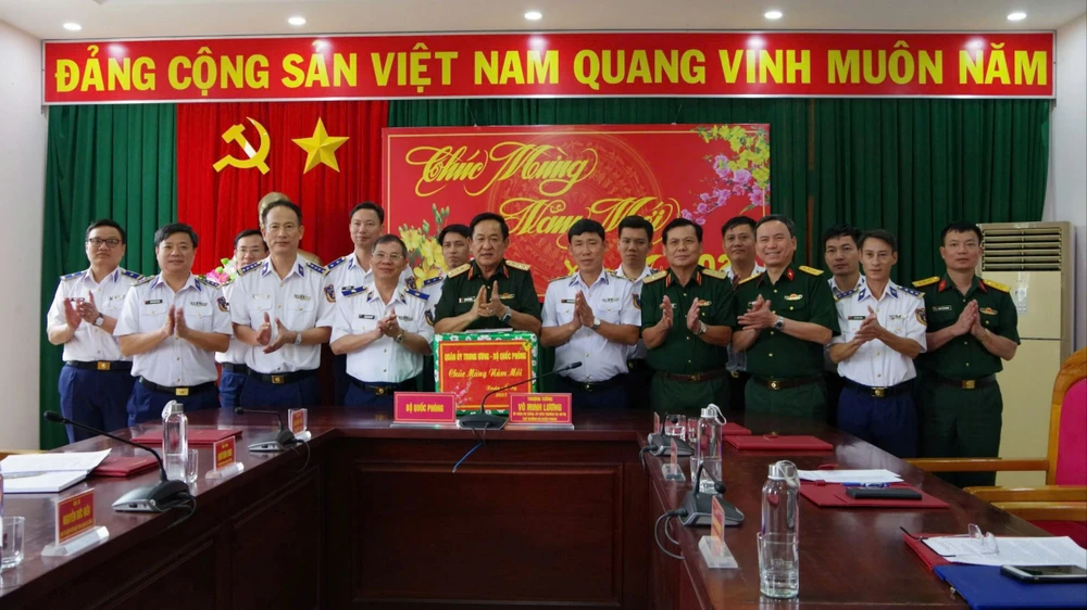 Thượng tướng Võ Minh Lương thăm, kiểm tra tại Bộ tư lệnh Vùng Cảnh sát biển 3