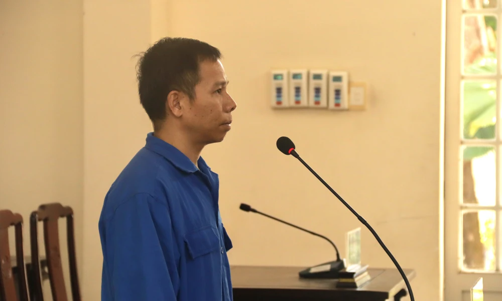 Bà Rịa – Vũng Tàu: Lĩnh án 15 năm tù vì chém công an phường