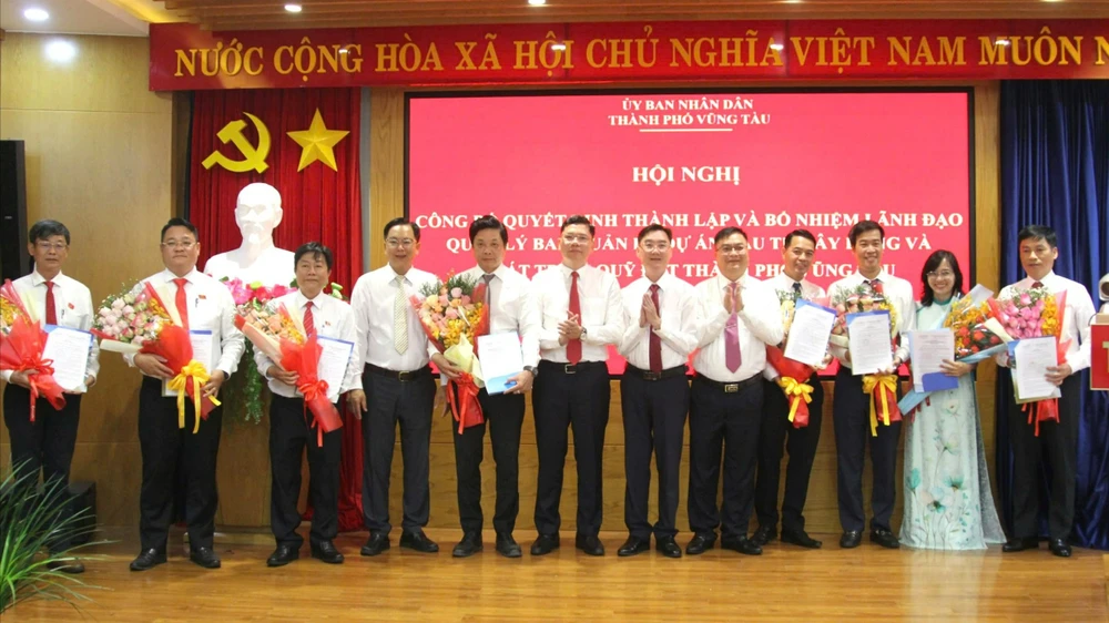 Vũng Tàu công bố quyết định thành lập Ban QLDA Đầu tư xây dựng và Phát triển quỹ đất