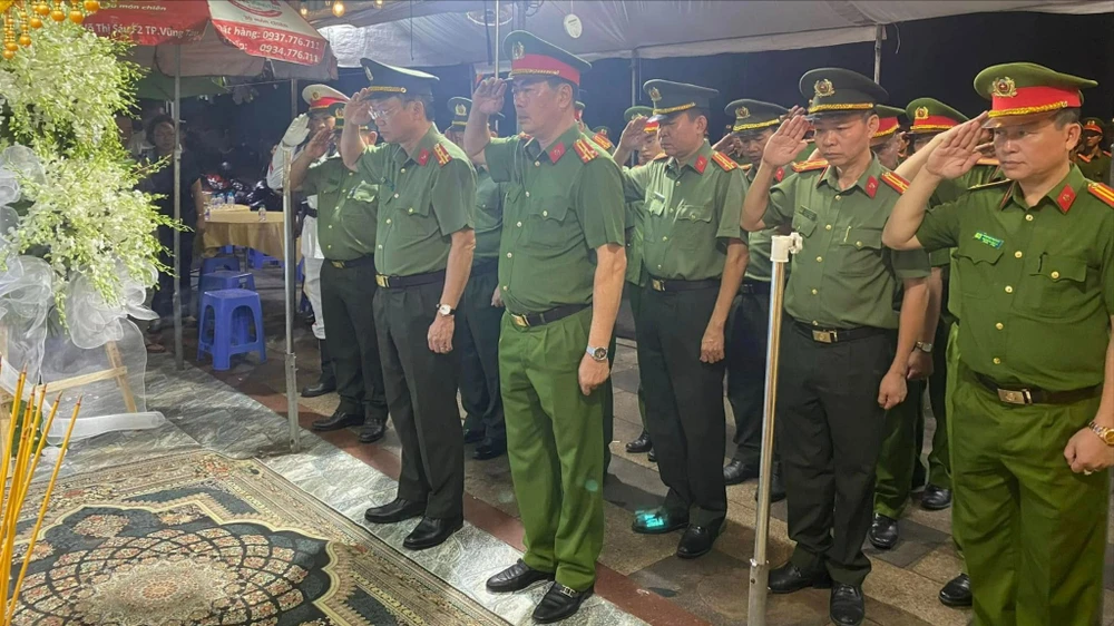 Bà Rịa – Vũng Tàu: Thăng cấp bậc hàm vượt bậc cho Cảnh sát Cơ động hy sinh trong khi làm nhiệm vụ