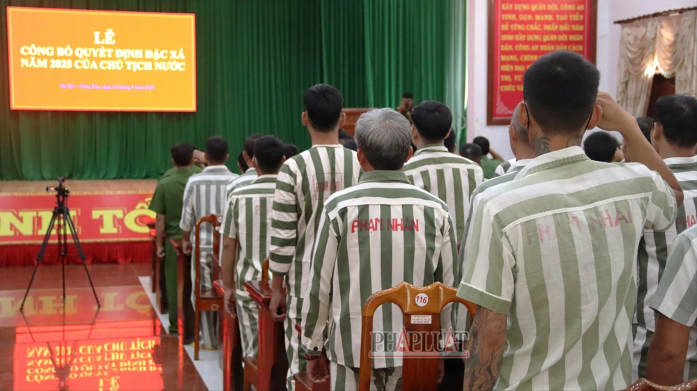Trại giam Xuyên Mộc tổ chức lễ công bố quyết định đặc xá của Chủ tịch nước cho 80 phạm nhân