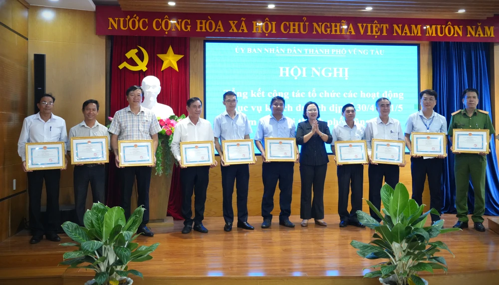 TP Vũng Tàu khen thưởng 33 tập thể, cá nhân đảm bảo an toàn, tổ chức tốt các sự kiện dịp Lễ 30-4