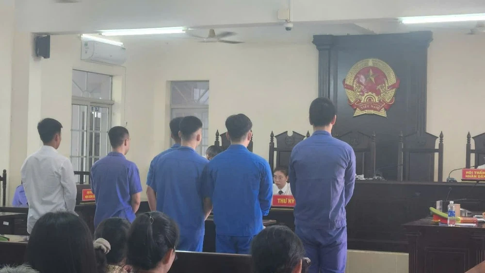 Nhóm cựu cầu thủ CLB Bóng đá Bà Rịa - Vũng Tàu cá độ, bán độ lĩnh án