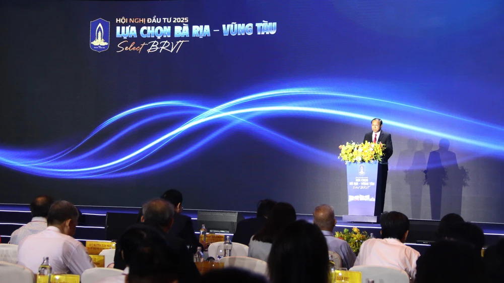 Ông Nguyễn Văn Thọ, Chủ tịch UBND tỉnh Bà Rịa - Vũng Tàu phát biểu tại hội nghị. Ảnh: TRÙNG KHÁNH