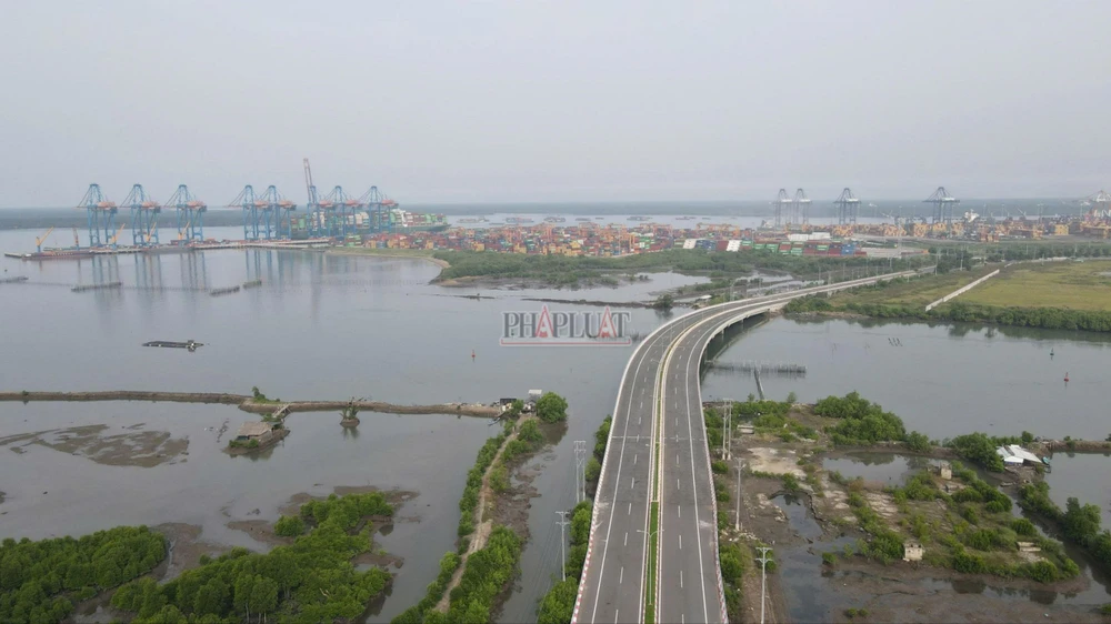 Cảng nước sâu Cái Mép - Thị Vải của Bà Rịa - Vũng Tàu là cảng biển loại đặc biệt quốc gia. Ảnh: KN