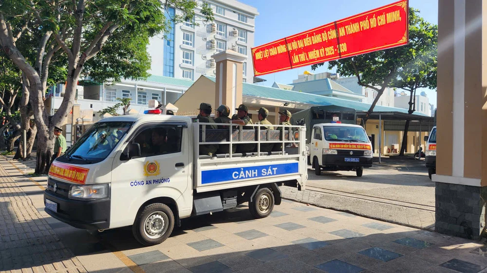 Công an phường Vũng Tàu ra quân trấn áp tội phạm, đảm bảo môi trường du lịch an toàn