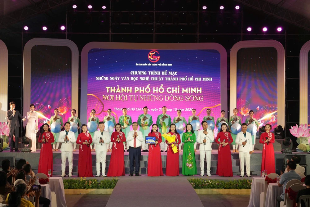 Bế mạc 'Những ngày văn học - nghệ thuật TP.HCM' năm 2025