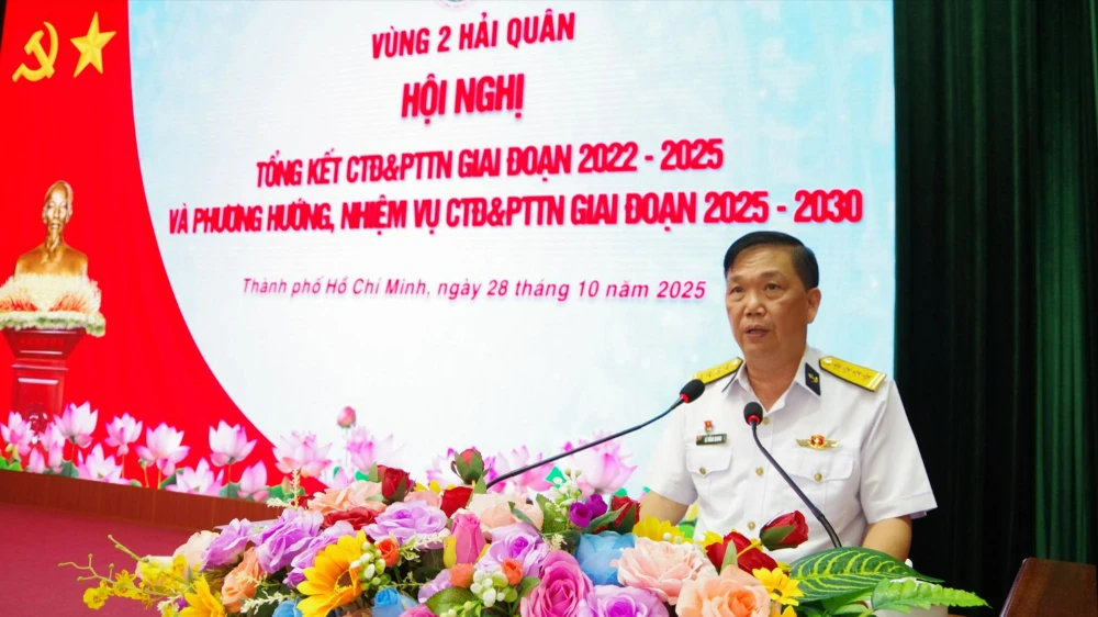 Đại tá Lê Hồng Quang.JPG