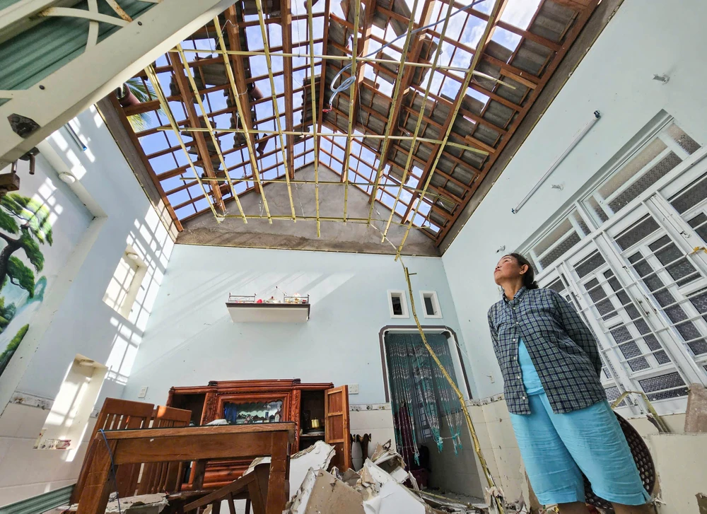 Ước mong của người dân xóm biển phường Sông Cầu sau đêm bão kinh hoàng