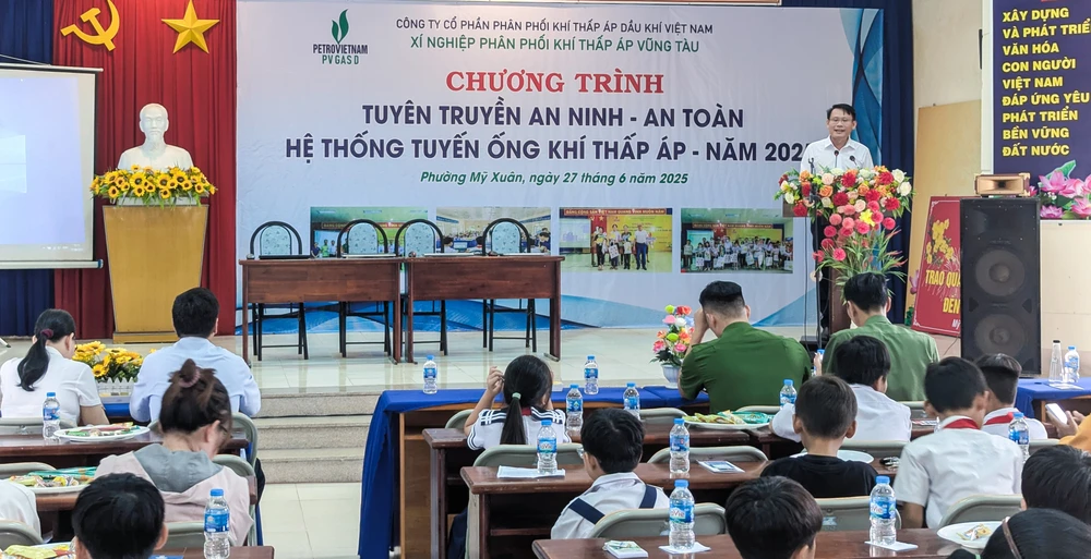 Tuyen truyen an ninh tuyen ong.jpg