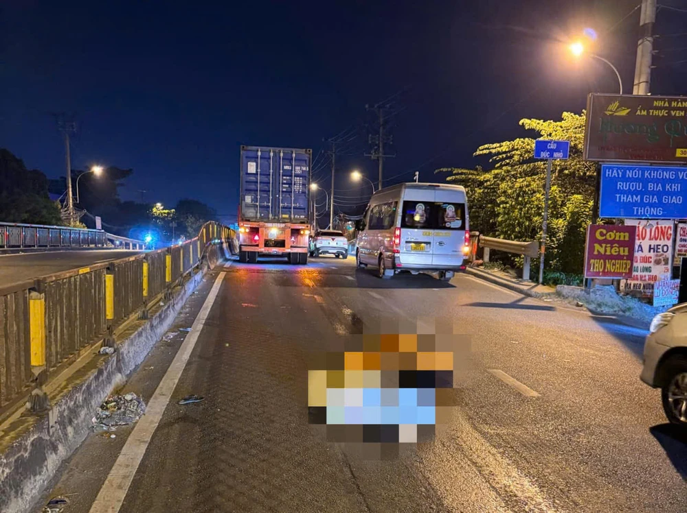 Đi thăm ba mẹ, hai vợ chồng trẻ bị tai nạn thương tâm