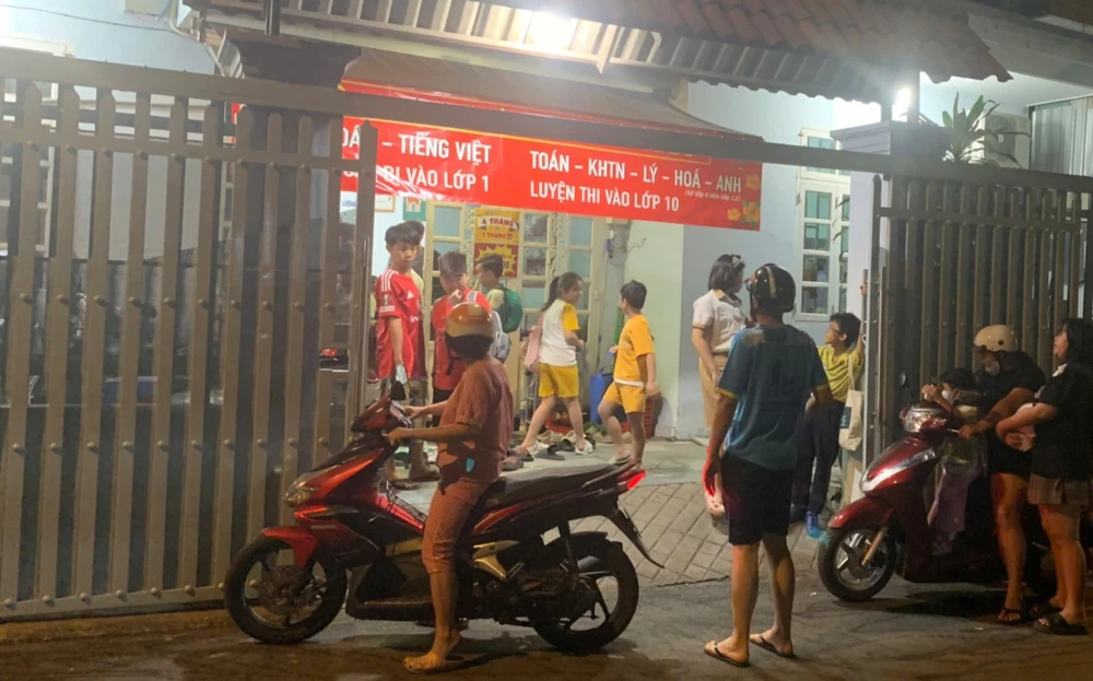 Giám đốc Sở GD&ĐT TP.HCM yêu cầu các trường nâng cao chất lượng giảng dạy chính khoá để học sinh tiếp thu hiệu quả ngay trong giờ học