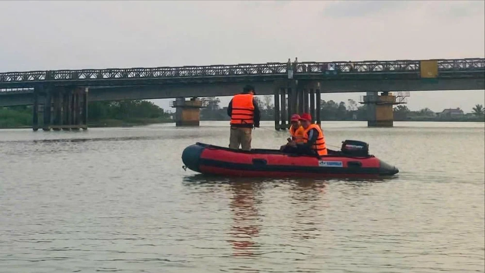 Bé gái 12 tuổi mất liên lạc được phát hiện tử vong trên sông Bến Hải