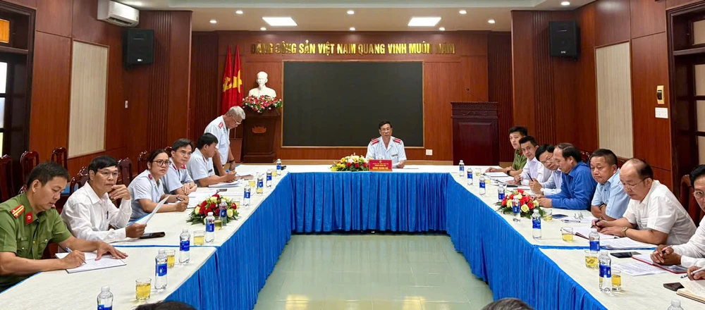 Thanh tra tỉnh Đắk Lắk công bố quyết định thanh tra tại Công ty CP Cà phê Phước An. Ảnh: NG