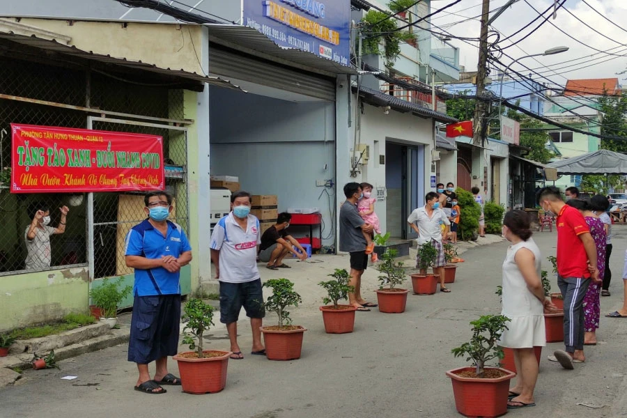 Đấu giá cây vườn, góp quà quê cho bà con ảnh 3