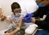 Quy trình thử nghiệm, phê duyệt vaccine ngừa COVID-19 cho trẻ em ở Mỹ