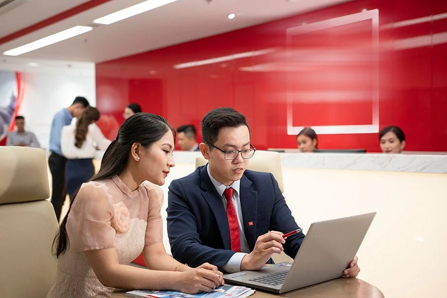 Dòng tiền mạnh mẽ của nhà đầu tư cá nhân đã hỗ trợ thị trường chứng khoán tăng trưởng. Ảnh: PM