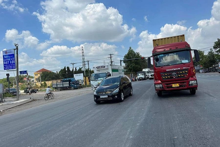 Đường vành đai 3 hiện mới chỉ có đoạn Mỹ Phước - Tân Vạn (Bình Dương) được xây dựng và đưa vào khai thác. Ảnh: ĐÀO TRANG