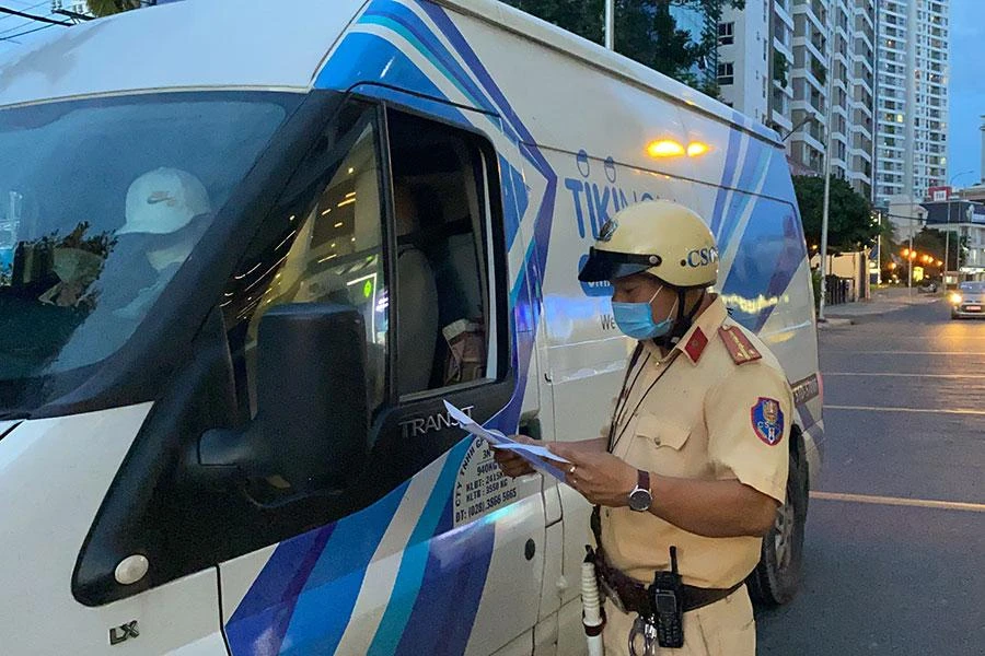 Người dân mong muốn quy định về phạt nguội tại nơi cư trú cần được triển khai sớm và đồng bộ trên cả nước. Ảnh: ĐẶNG LÊ