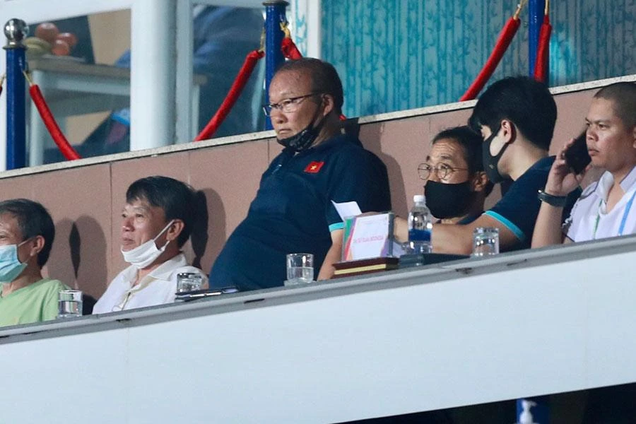 Chạm trán với Myanmar, đó sẽ là trận cầu quan trọng mang tính then chốt của thầy trò HLV Park Hang-seo. Chạm trán với Myanmar, đó sẽ là trận cầu quan trọng mang tính then chốt của thầy trò HLV Park Hang-seo.