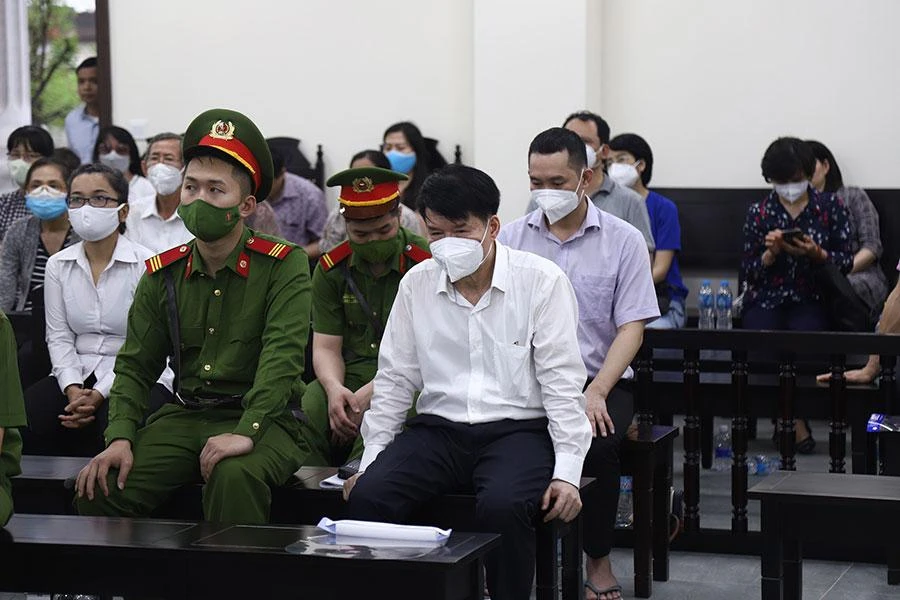 Cựu thứ trưởng Bộ Y tế Trương Quốc Cường tại tòa. Ảnh: UYÊN TRANG
