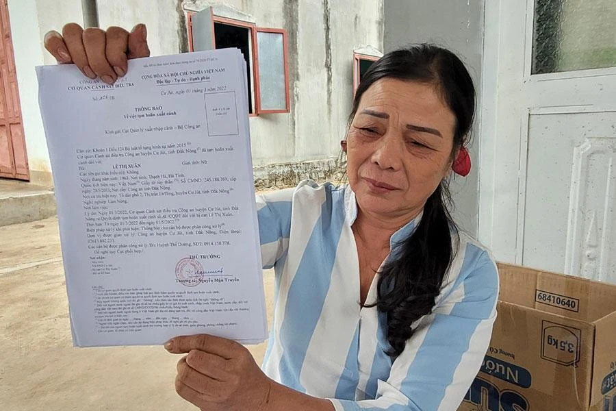 Bà Xuân cho rằng chỉ mua rắn hổ trâu chứ không phải hổ chúa. Ảnh: QN