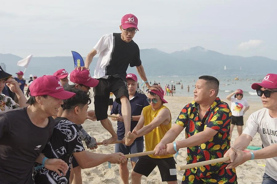 Tour du lịch biển, đảo hút khách vào dịp hè 2022. Ảnh: THU TRINH