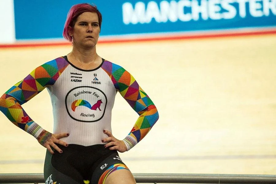 VĐV chuyển giới Rachel McKinnon trong môn xe đạp khiến các chị em thực thụ thua thiệt. Ảnh: GETTY IMAGES