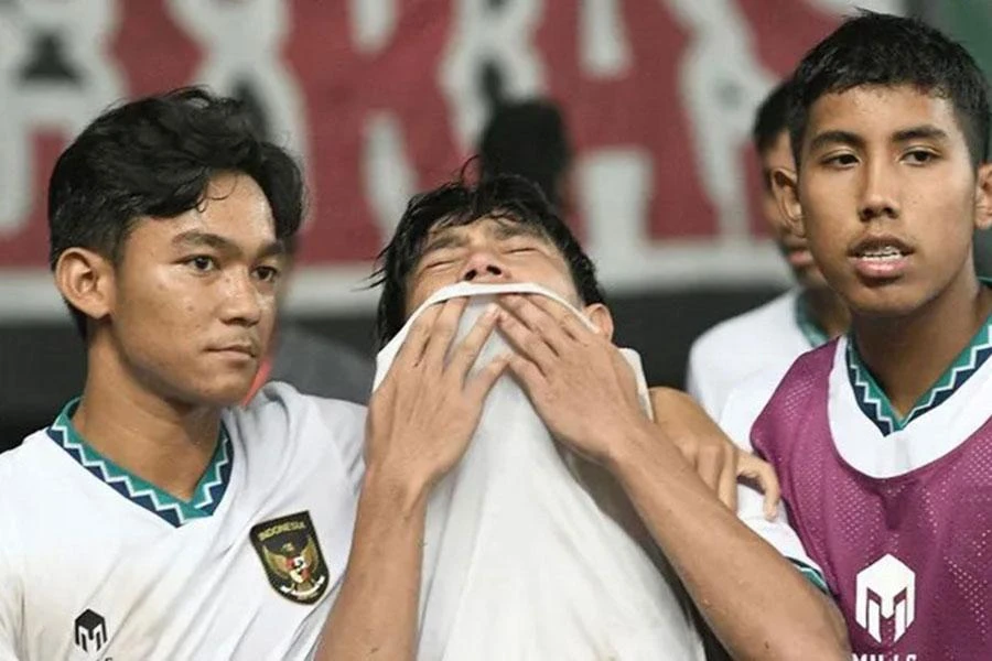 Đội U-19 Indonesia bị loại và LĐBĐ Indonesia cho rằng do Việt Nam, Thái Lan thiếu fair play, đòi AFF phải xử lý nhưng rõ ràng AFF không thể xử được. Ảnh: AFF